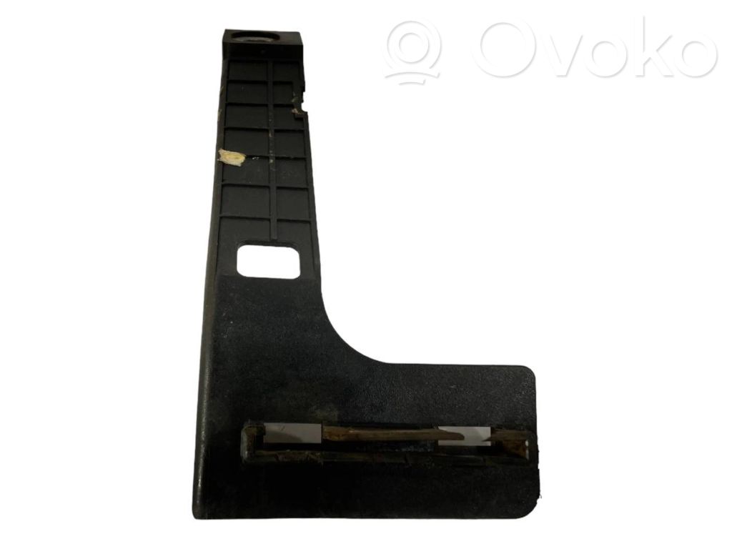 Akseleratora pedāļa turētājs