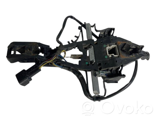 Aizmugurē turētājs / kronšteins ārējam atvēršanas rokturim