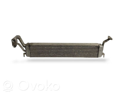 Dzinēja eļļas radiators