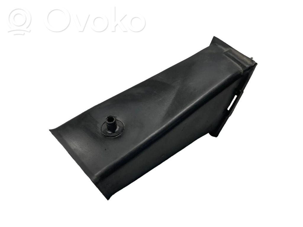 Air intake duct details