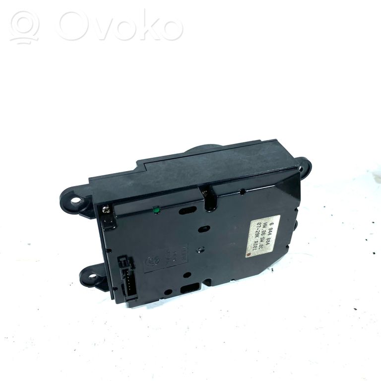 Multimediju kontrolieris