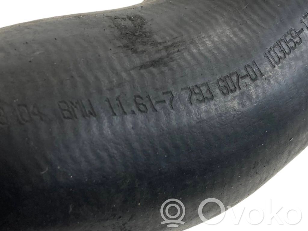 Шланг(и)/труба(ы) интеркулера