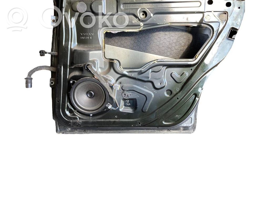 Aizmugurējās durvis