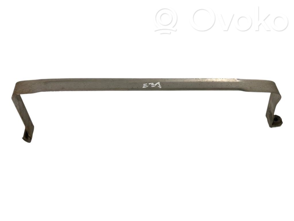 Degvielas tvertnesturētājs (-i)