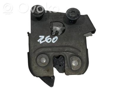 Sēdekļa atzveltnes slēdzene