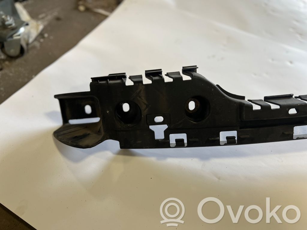 Aizmugurējā bufera montāžas kronšteins