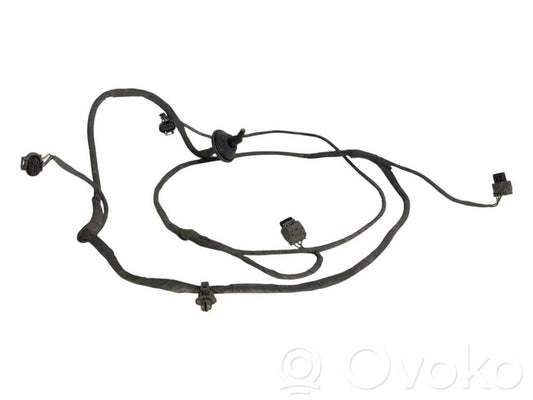 Parkošanas (PDC) sensoru vadu instalācija