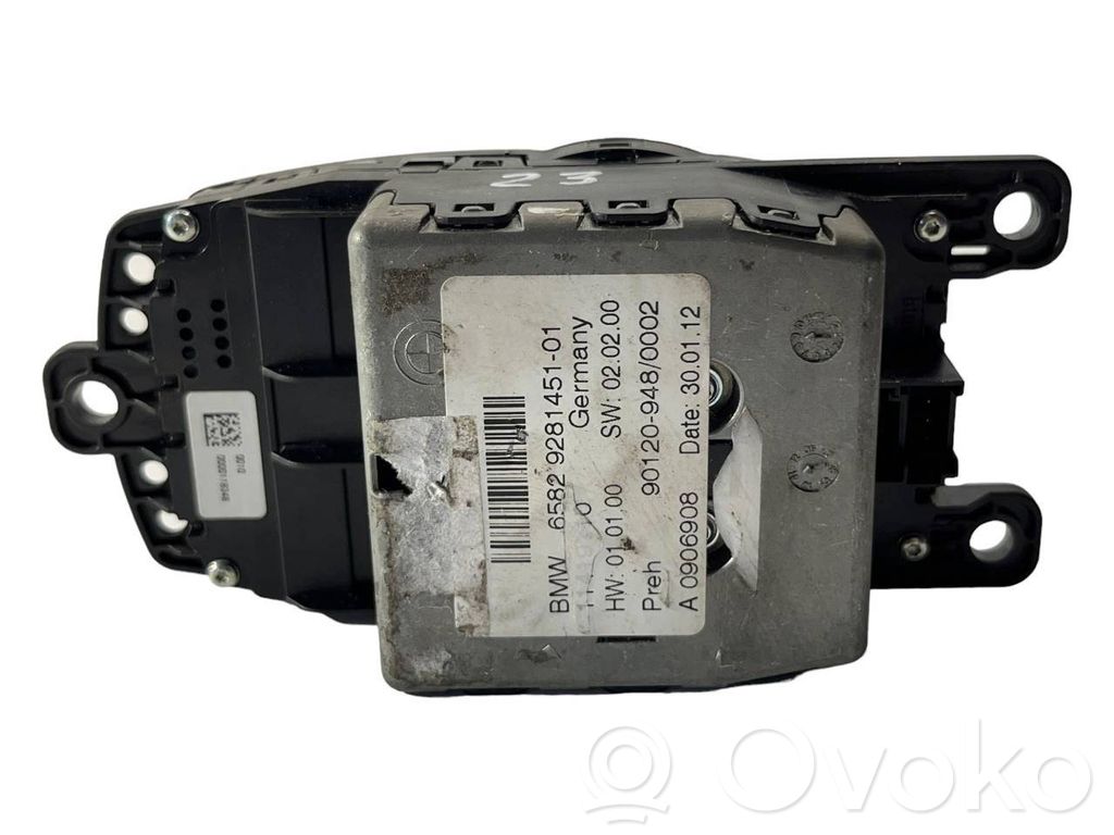 Multimediju kontrolieris