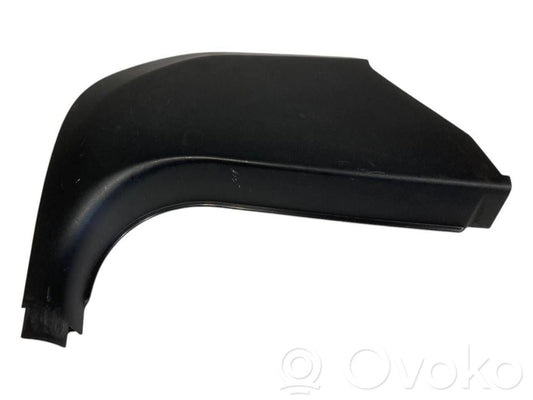 Side decorative trim for the footwell