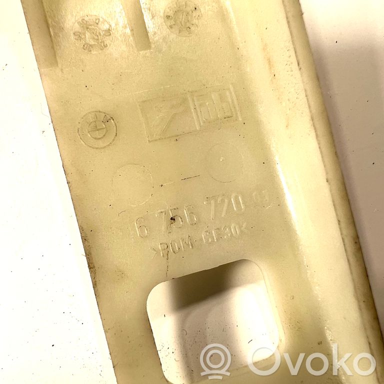 Akseleratora pedāļa turētājs