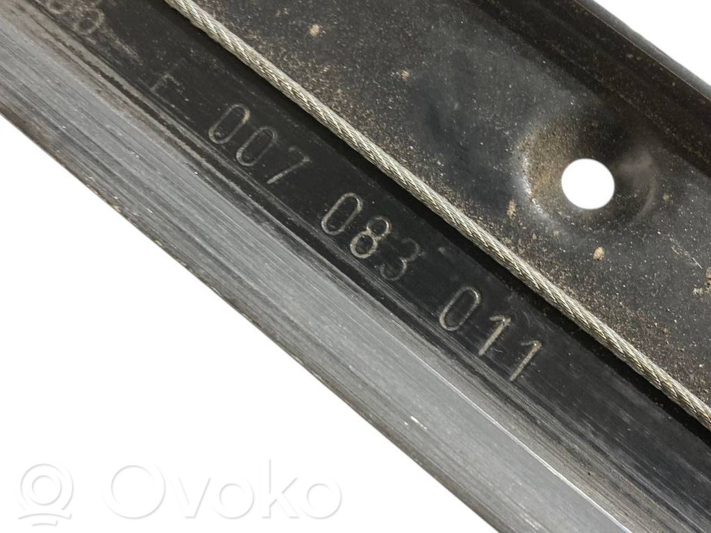 Priekšpusē elektriskā loga pacelšanas mehānisma komplekts