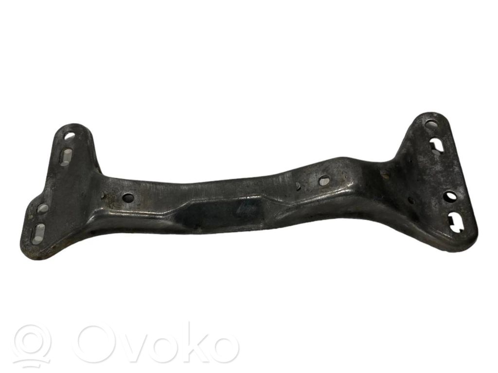 Кронштейн крепления трансмиссии