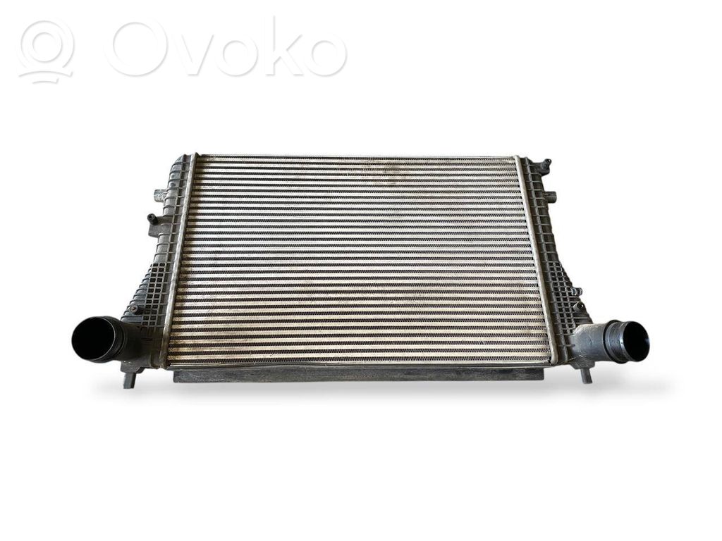 Starpdzesētāja radiators