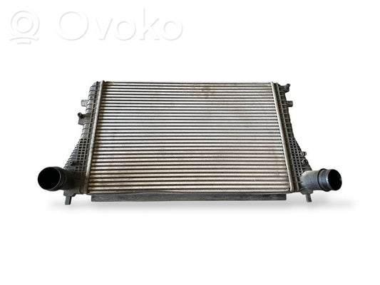 Starpdzesētāja radiators