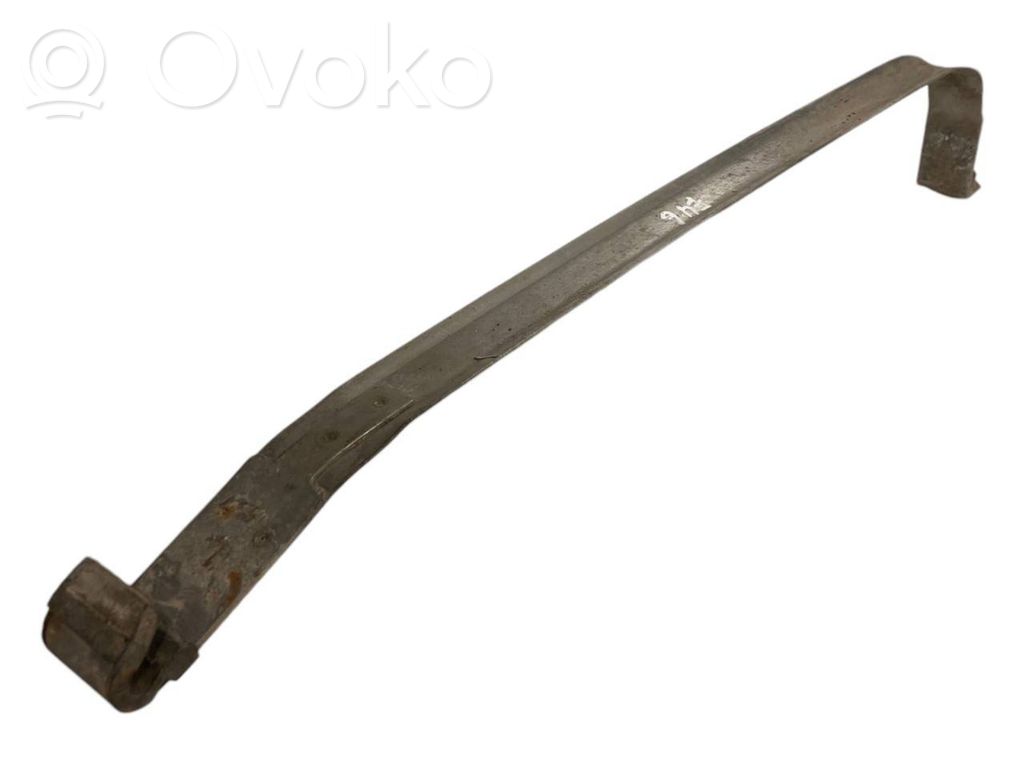 Fuel tank holder(s)