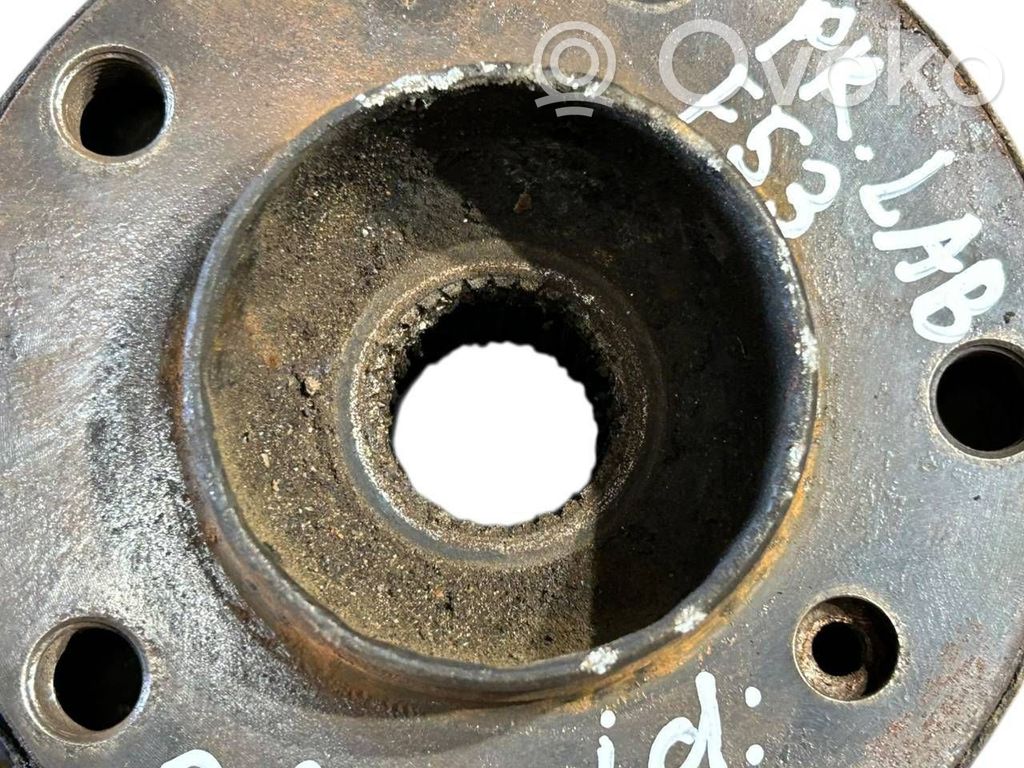 Priekšējā riteņa rumbas vārpstas šarnīrs (stupica, capfa)