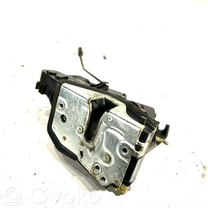 Aizmugurē slēdzene