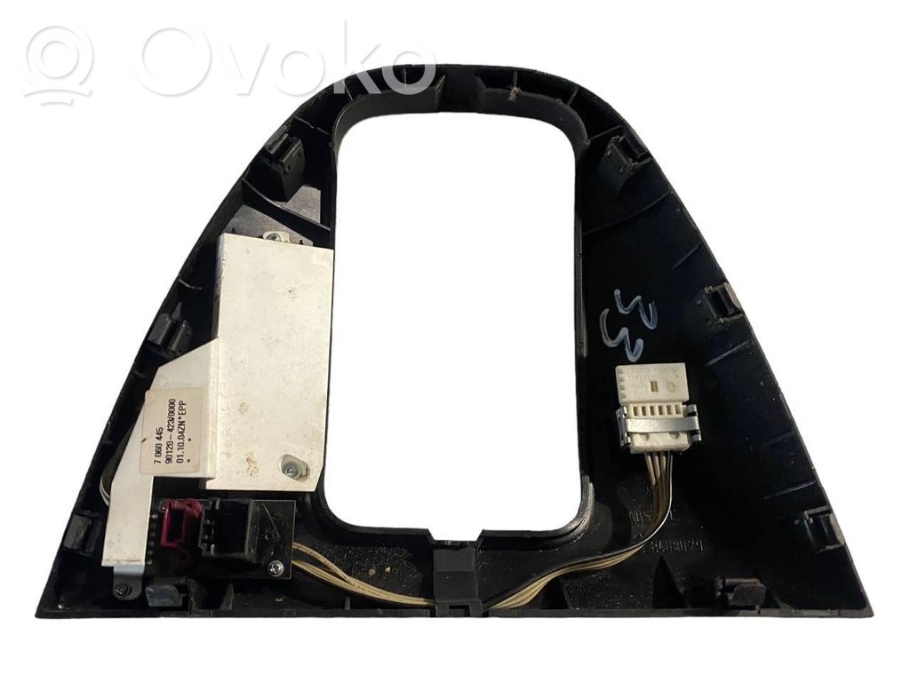 Gear shift lever decorative trim (plastic)