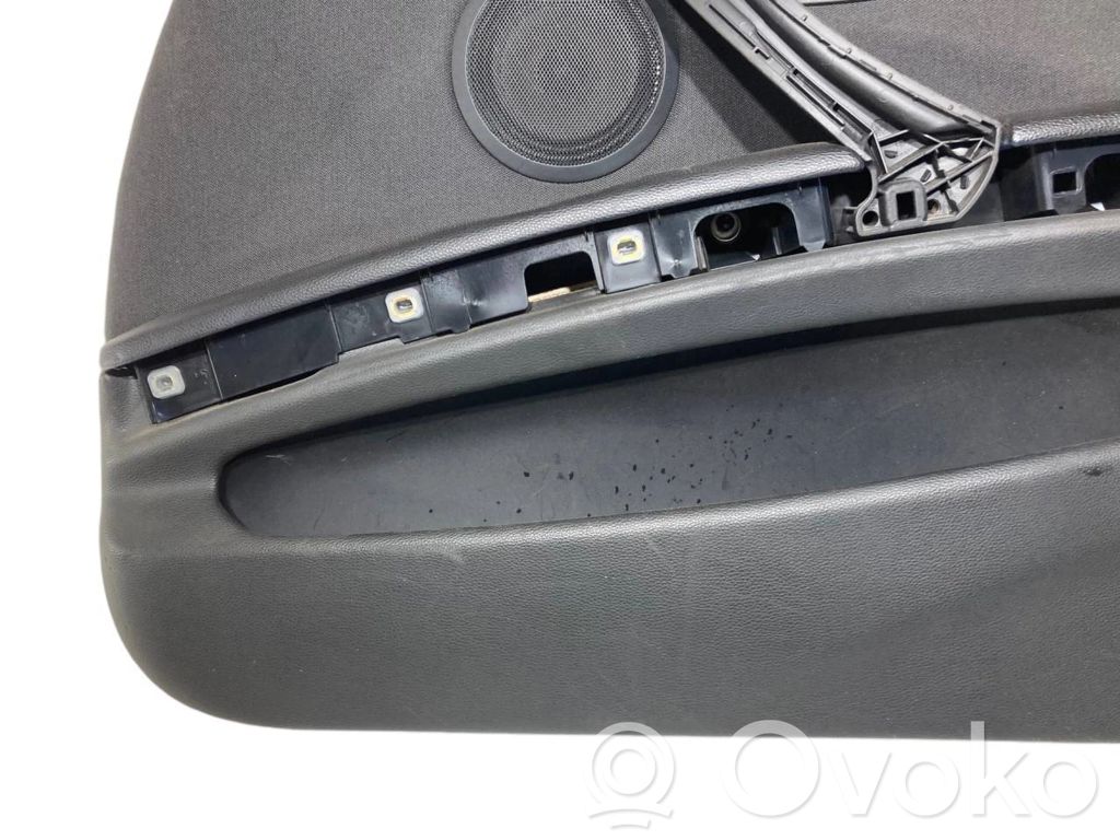 Отделка передней двери