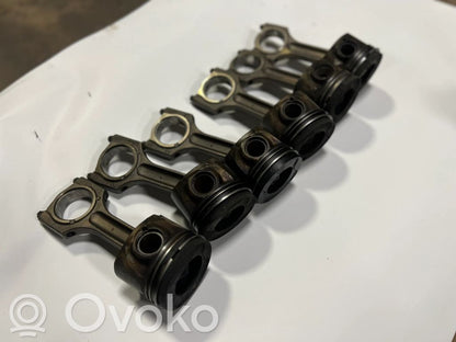 Piston with connecting rod