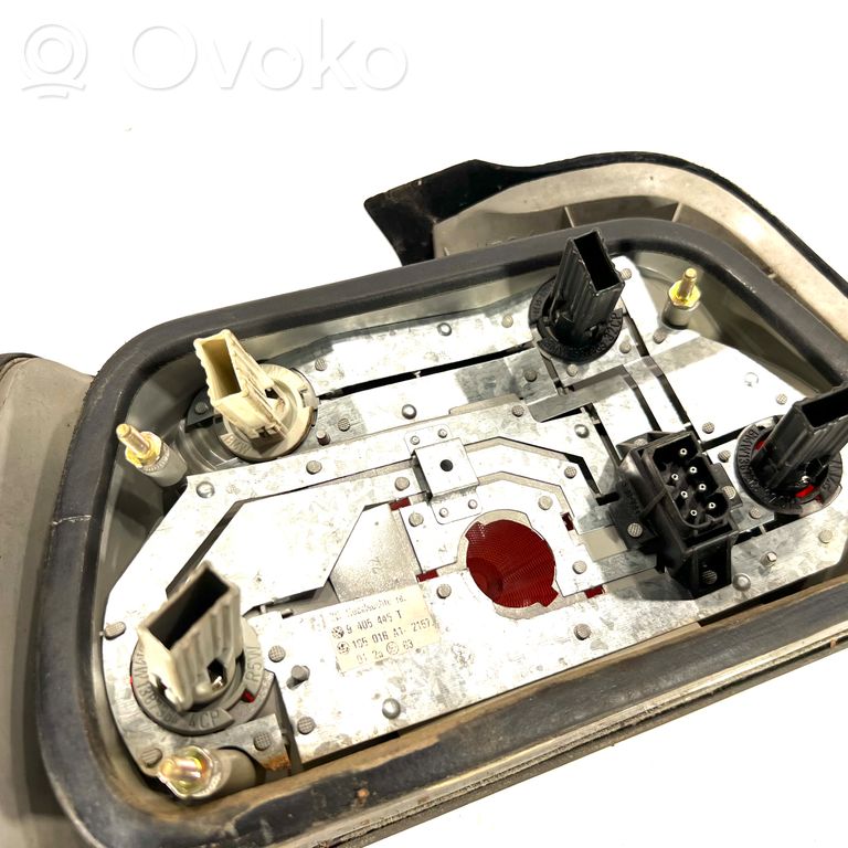 Aizmugurējo lukturu komplekts