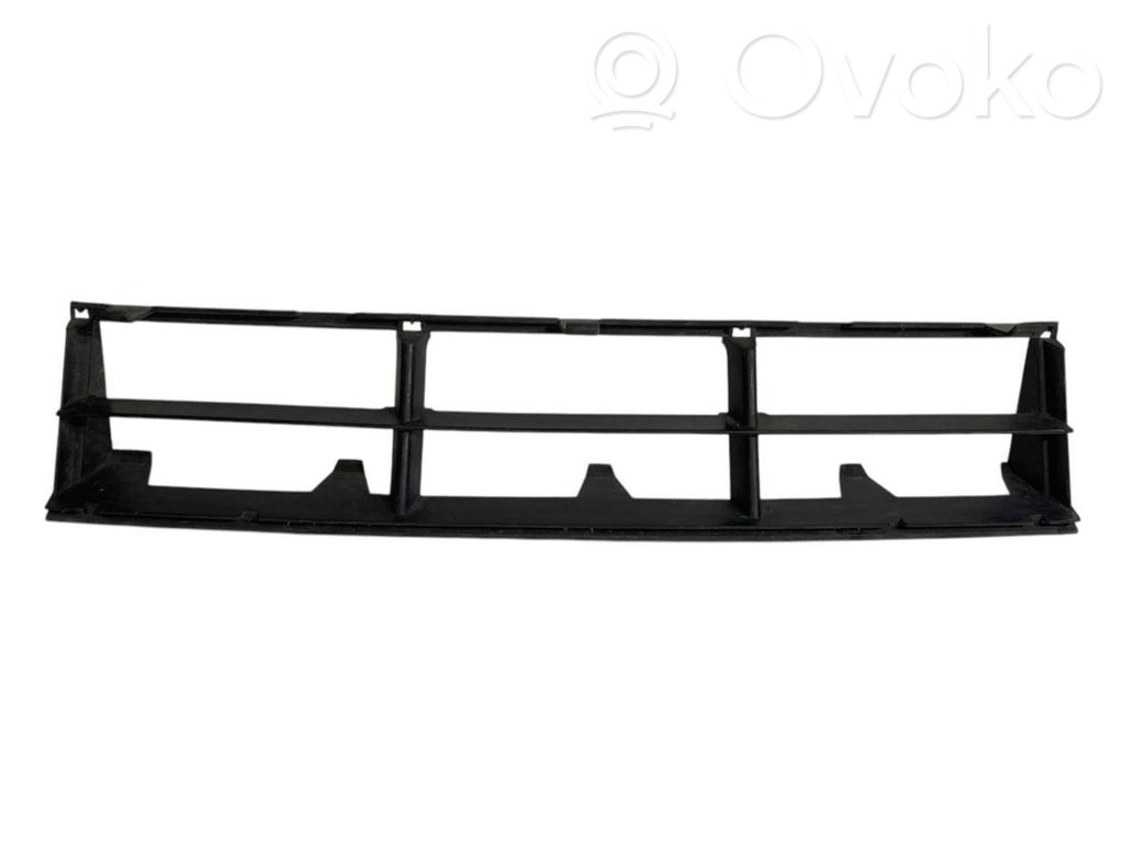 Lower grille (three-piece)