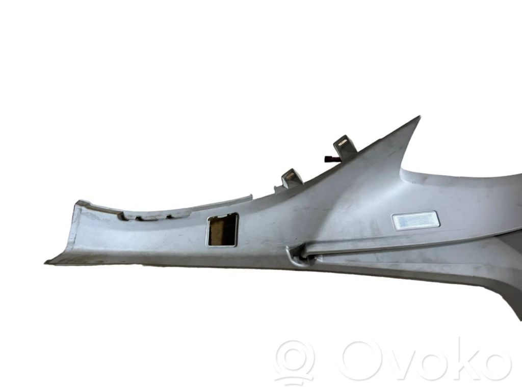 (D) statņa dekoratīvā apdare (augšdaļa)