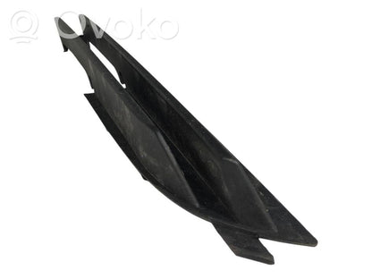 Apakšējais režģis (trīsdaļīgs)