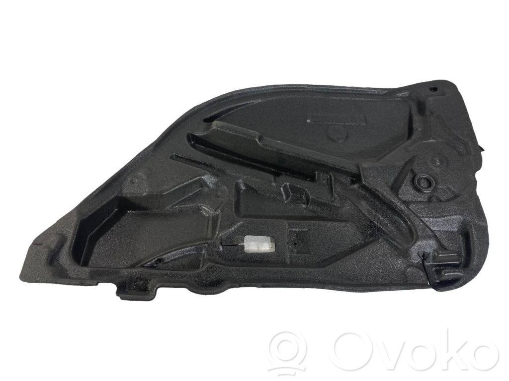 Cita veida aizmugurē durvju dekoratīvās apdares detaļas