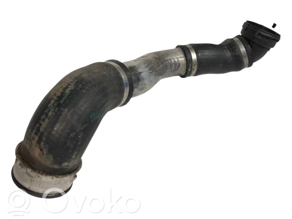 Шланг(и)/труба(ы) интеркулера