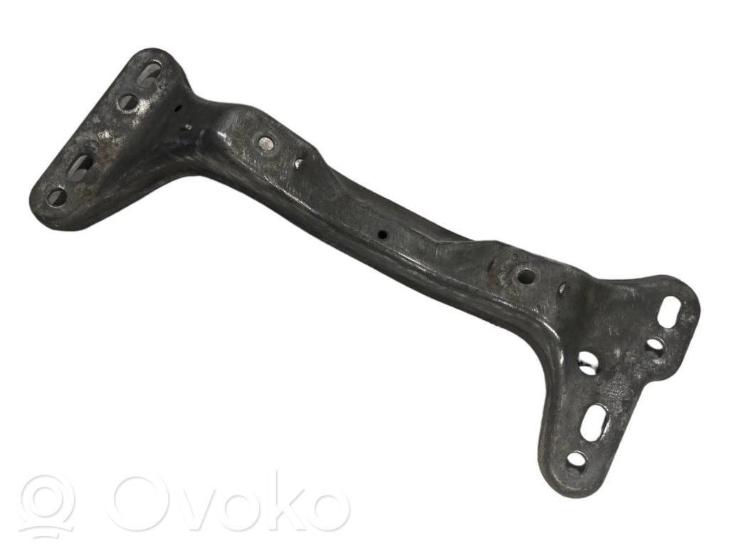 Кронштейн крепления трансмиссии