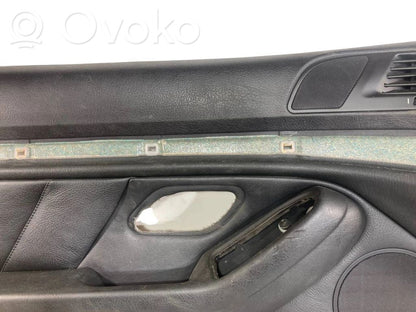 Priekšējo durvju apdare