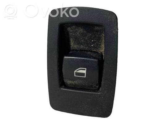 Power window switch
