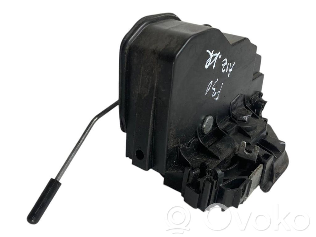 Aizmugurē slēdzene