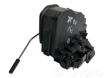 Aizmugurē slēdzene