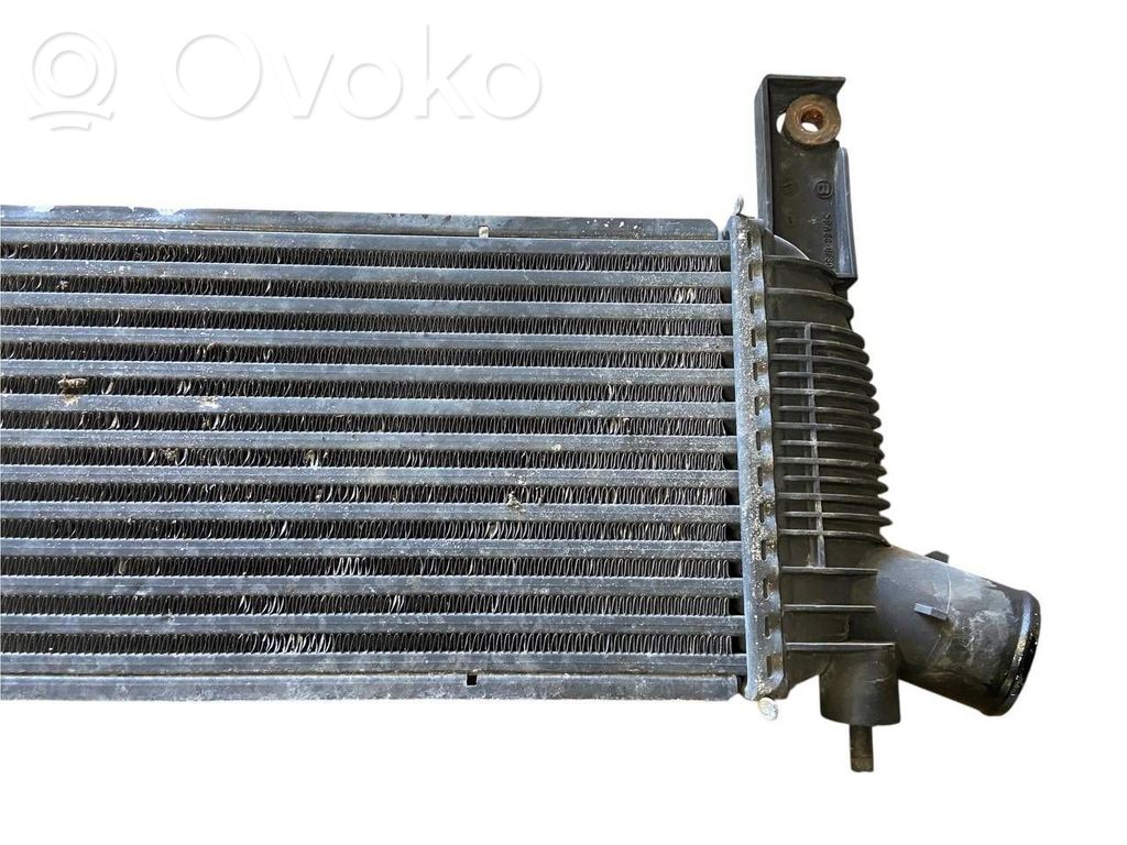 Starpdzesētāja radiators