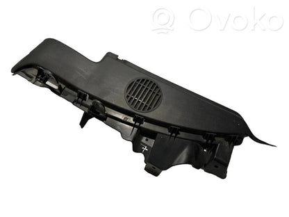 Skaļrunis (-i) aizmugurējā palodzē