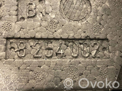 Stūres ass dekoratīvā apdare