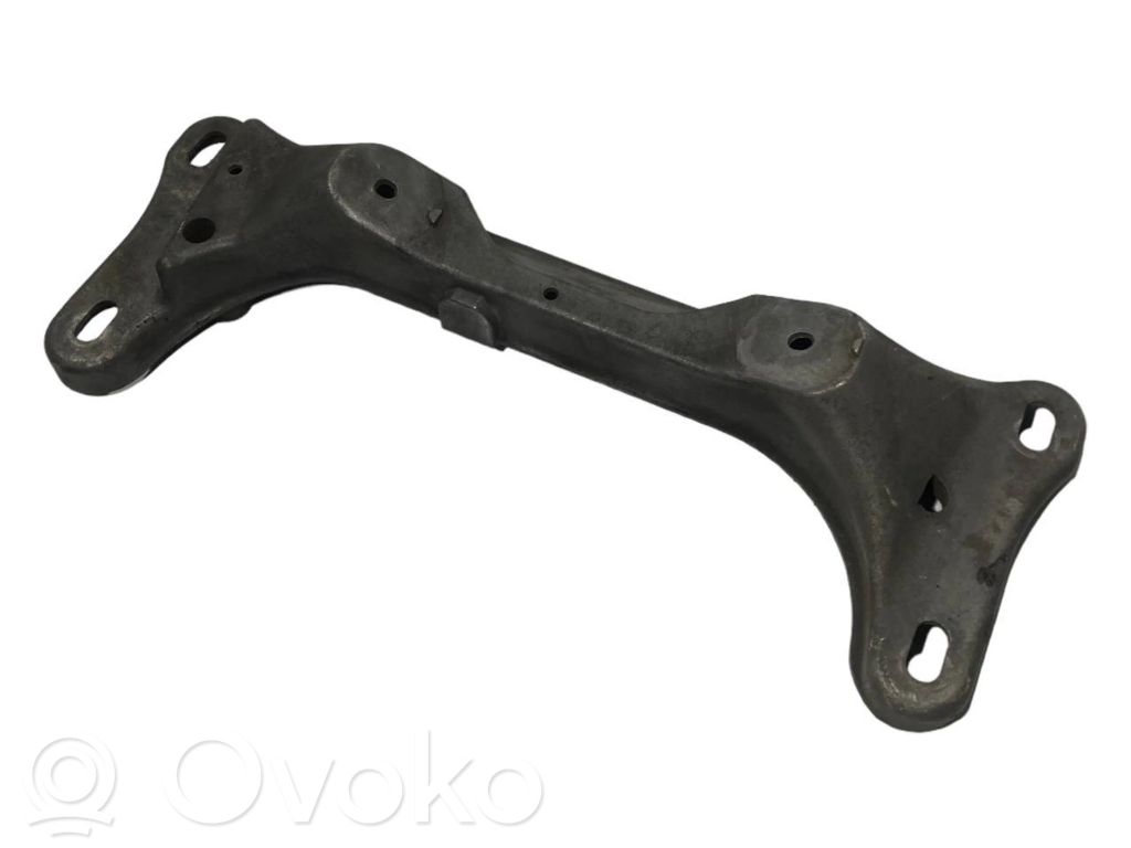 Кронштейн крепления трансмиссии