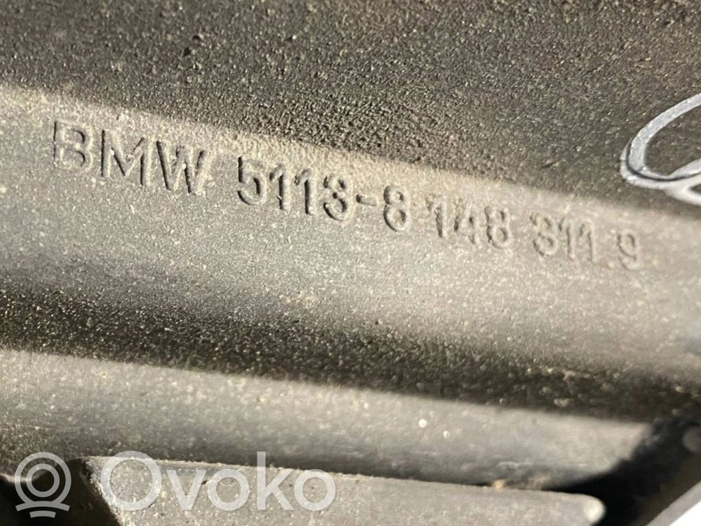 Priekšējā luktura dekoratīvā apdare