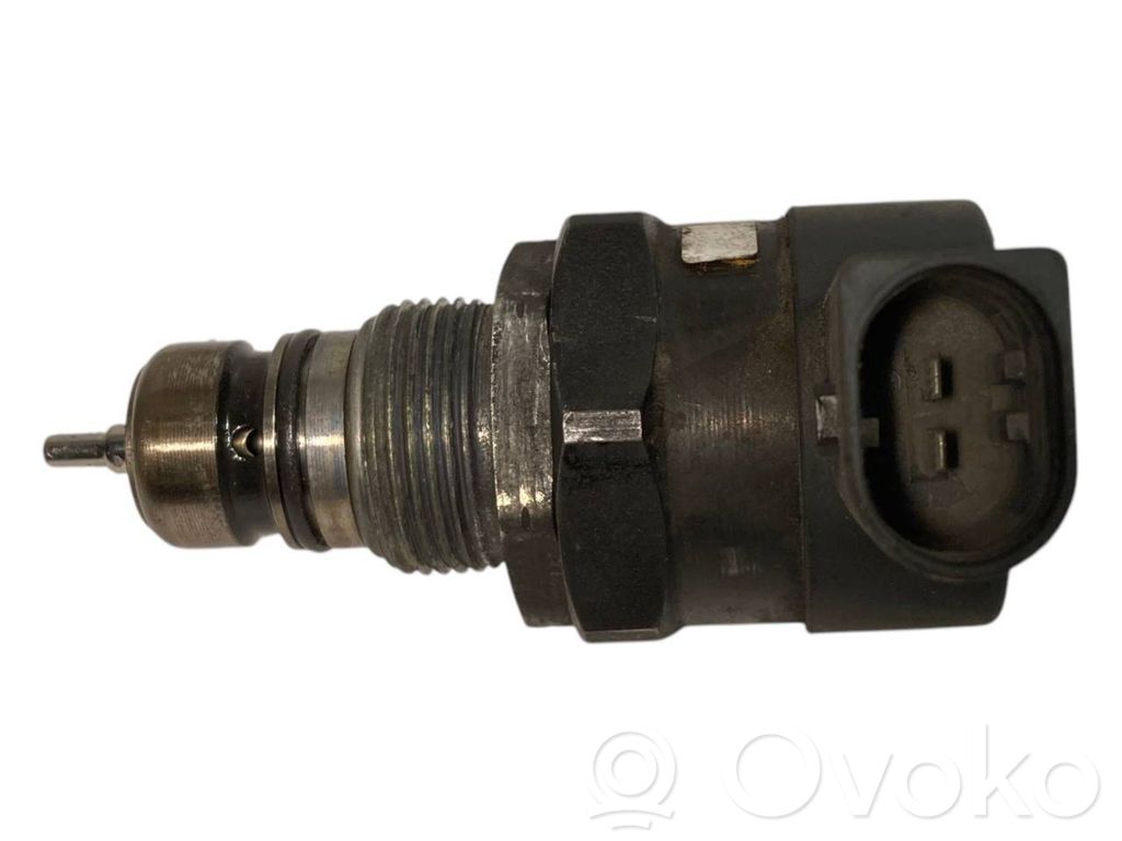 Fuel pressure regulator