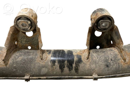 Pusrāmis aizmugurējais / priekšējais