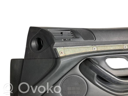 Priekšējo durvju apdare