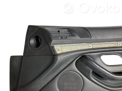 Priekšējo durvju apdare