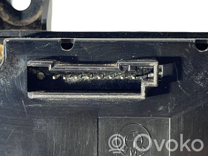 Multimediju kontrolieris