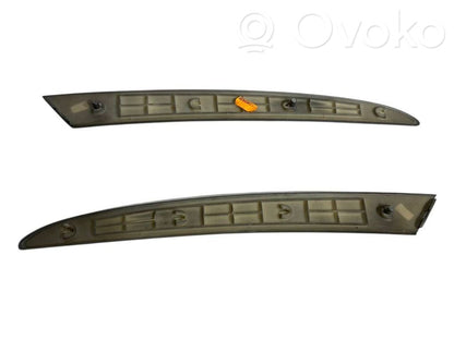 Sēdekļu un durvju dekoratīvās apdares komplekts