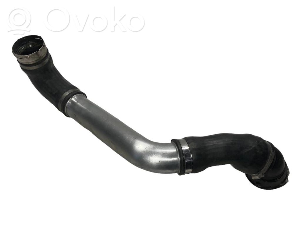 Шланг(и)/труба(ы) интеркулера