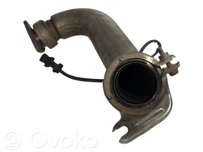 Caurulīte (-es) / šļūtene (-es)