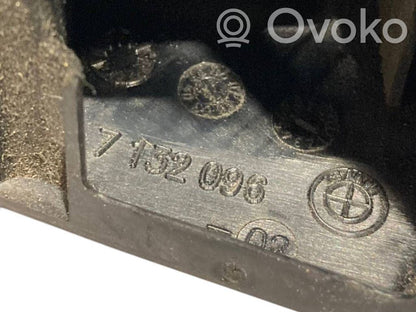 Rearview mirror (inside)