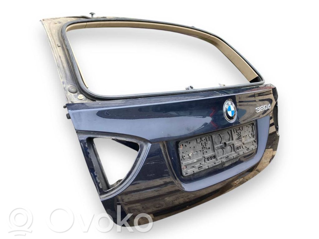 Aizmugurējais pārsegs (bagāžnieks)